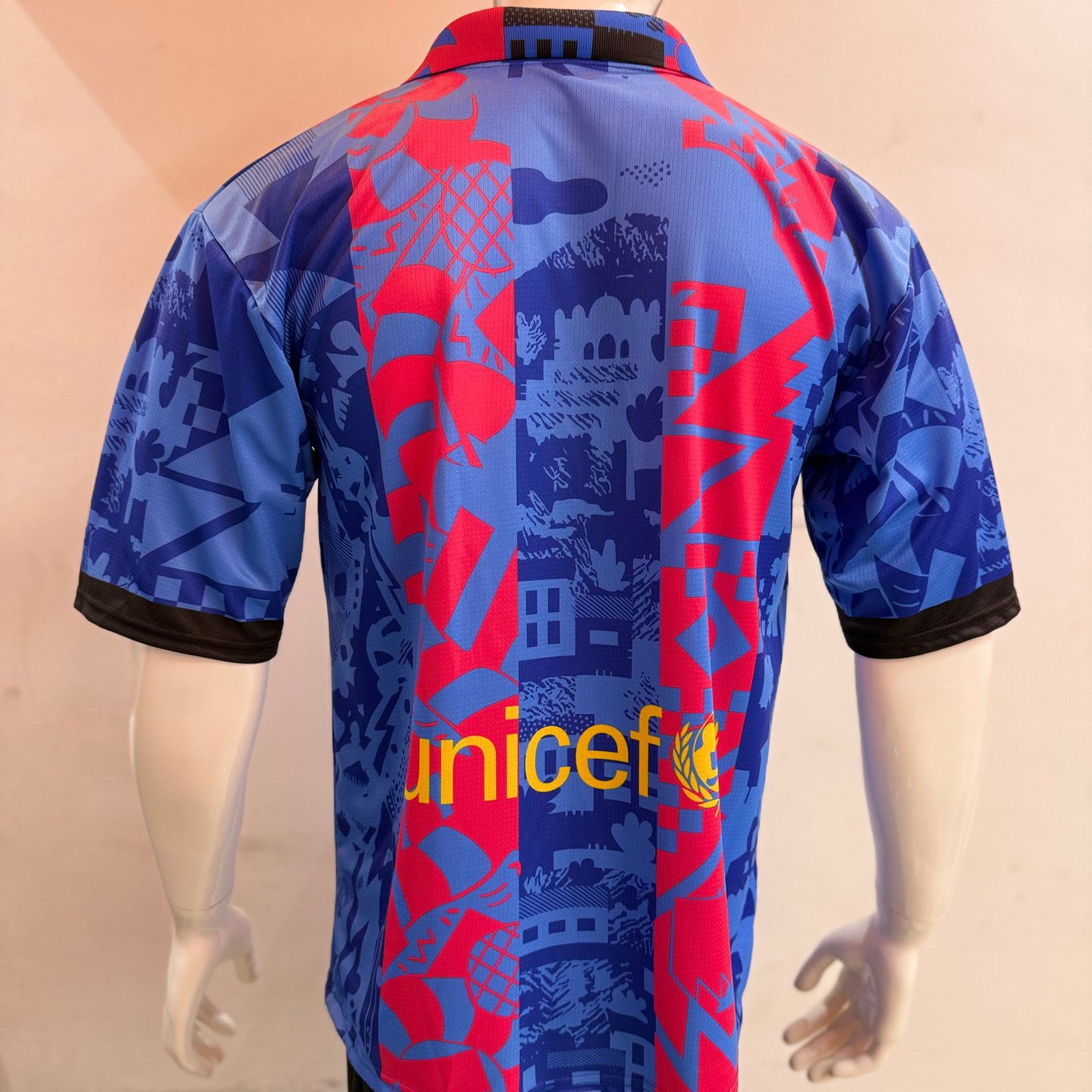 BARCELONA SPECIAL EDITION FIVE SLEEVE JERSEY Detail