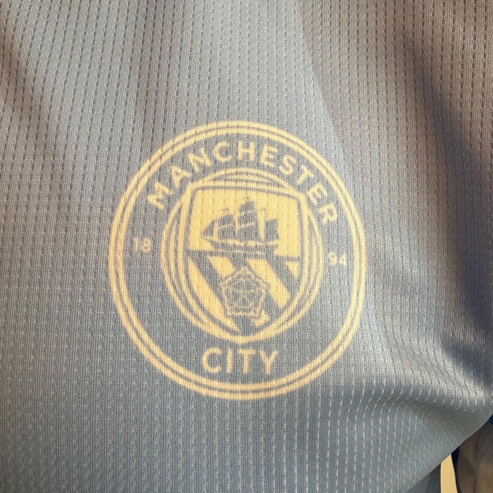 M CITY 2026/27 FIVE SLEEVE HOME JERSEY Detail