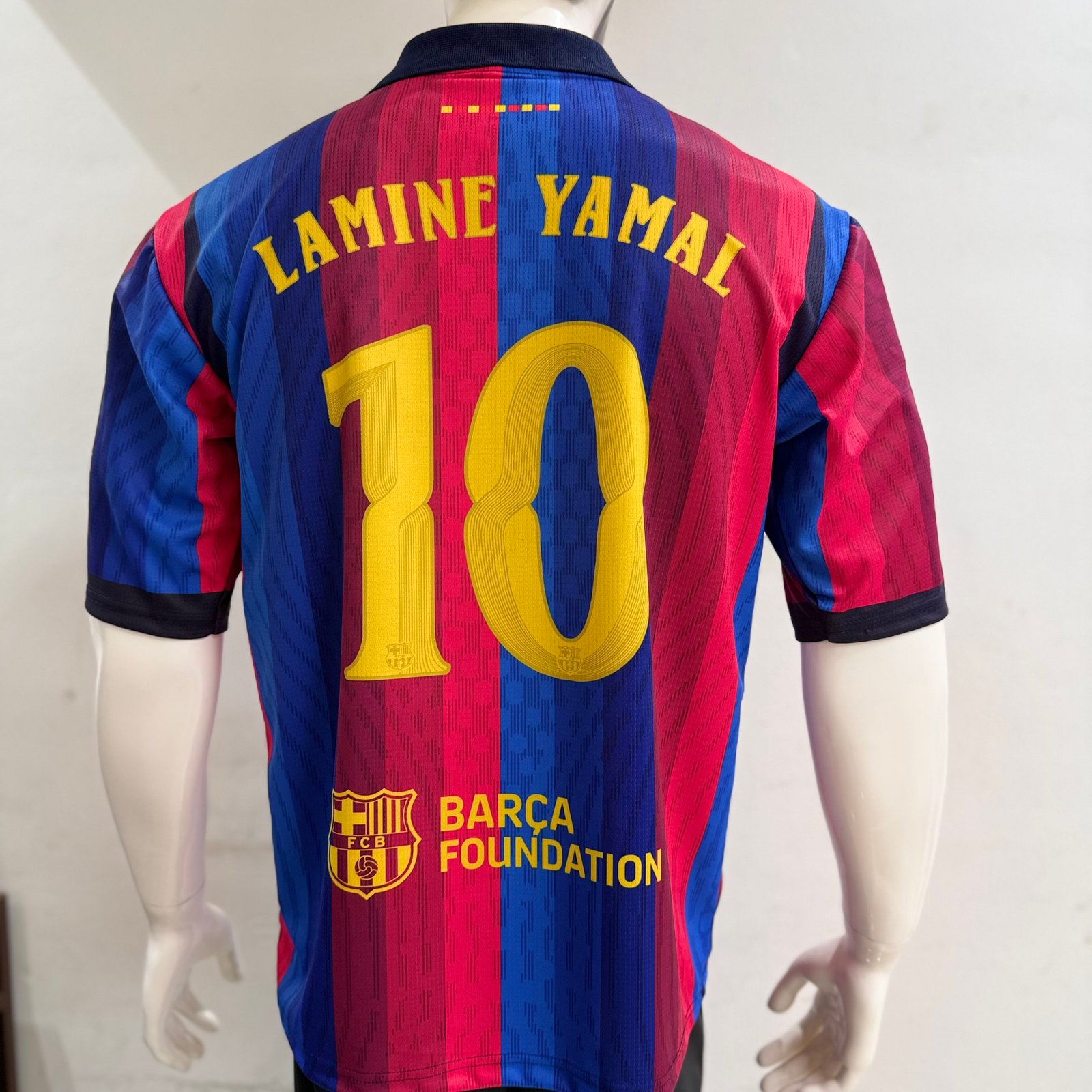 BARCELONA 2026/27 FIVE SLEEVE JERSEY Detail