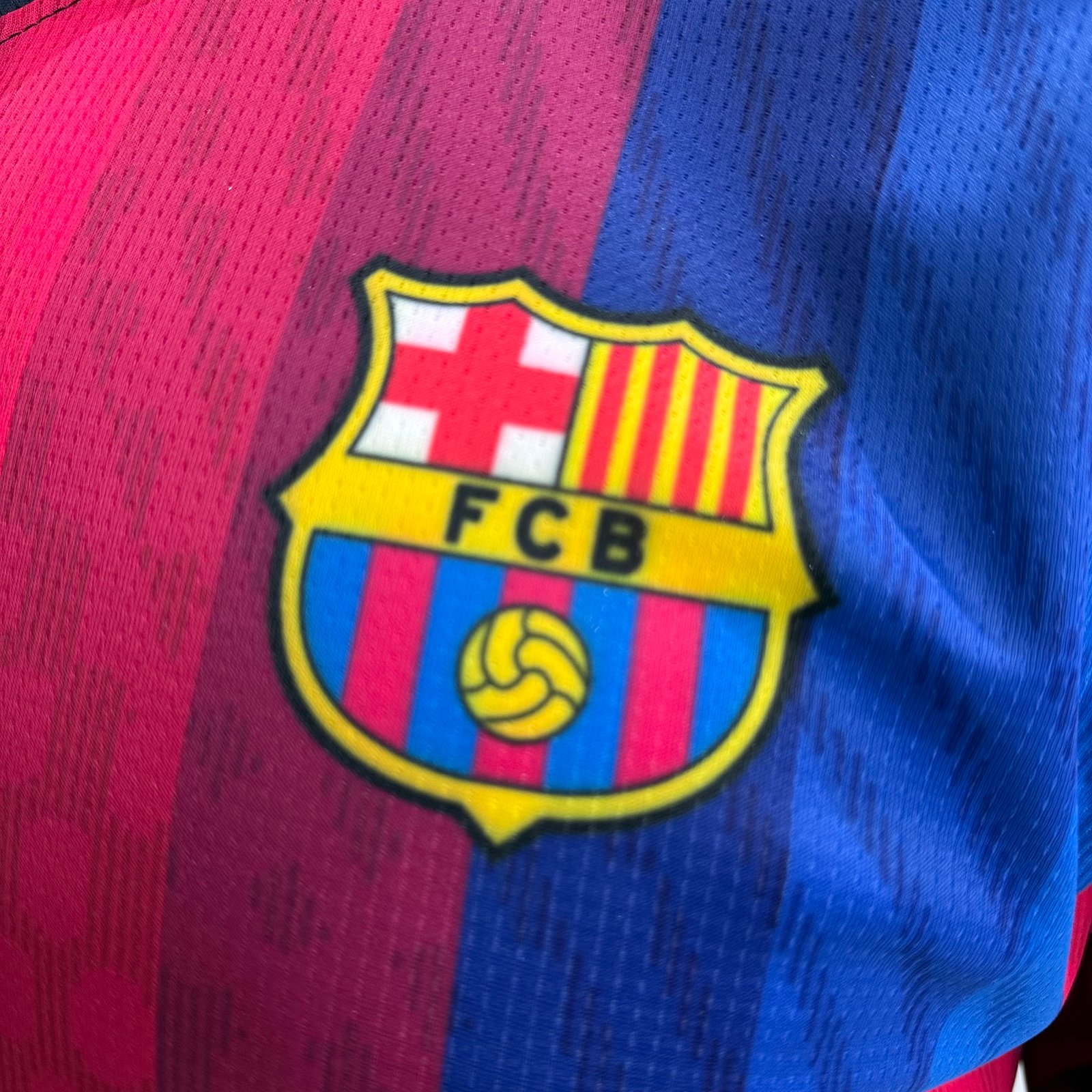 BARCELONA 2026/27 FIVE SLEEVE JERSEY Detail