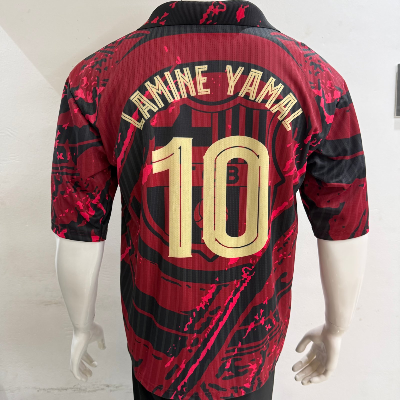 BARCELONA SPECIAL EDITION FIVE SLEEVE JERSEY Detail