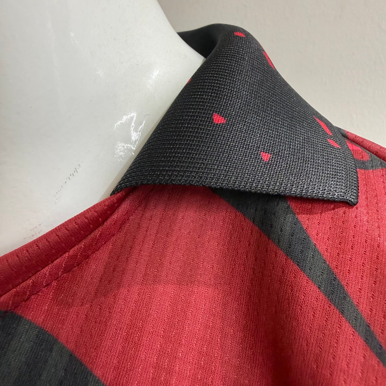 BARCELONA SPECIAL EDITION FIVE SLEEVE JERSEY Detail