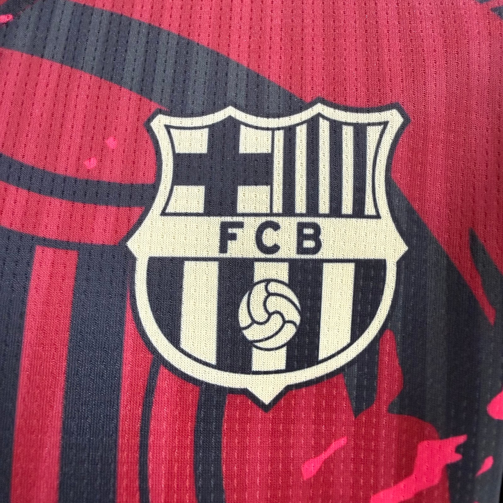 BARCELONA SPECIAL EDITION FIVE SLEEVE JERSEY Detail