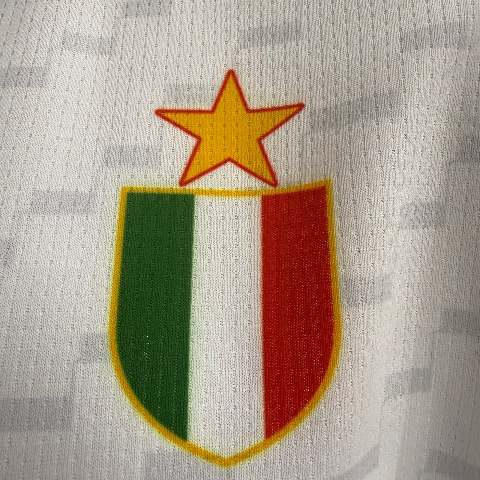 AC MILAN 2017 FIVE SLEEVE JERSEY Detail