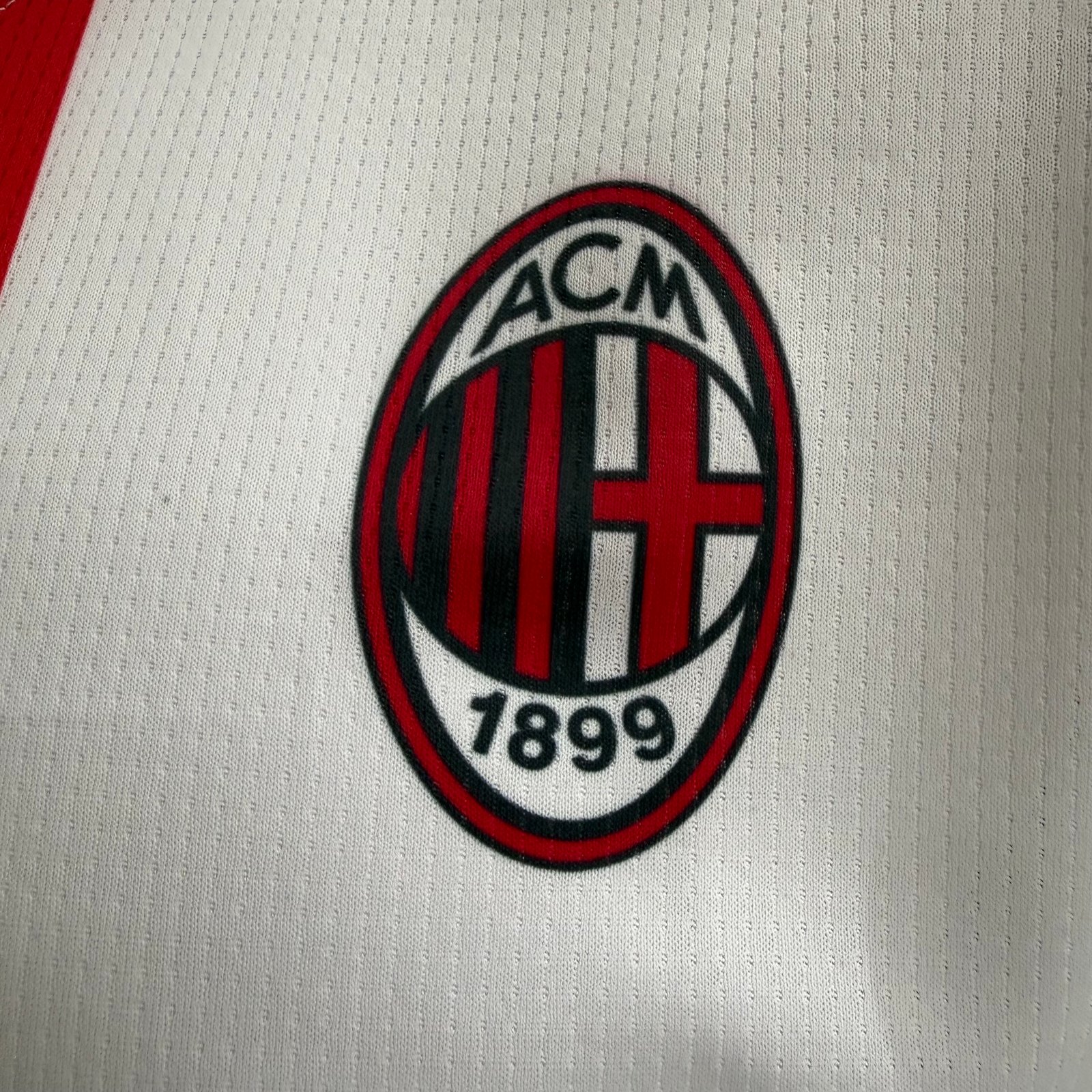 AC MILAN 1996/97 FIVE SLEEVE JERSEY Detail