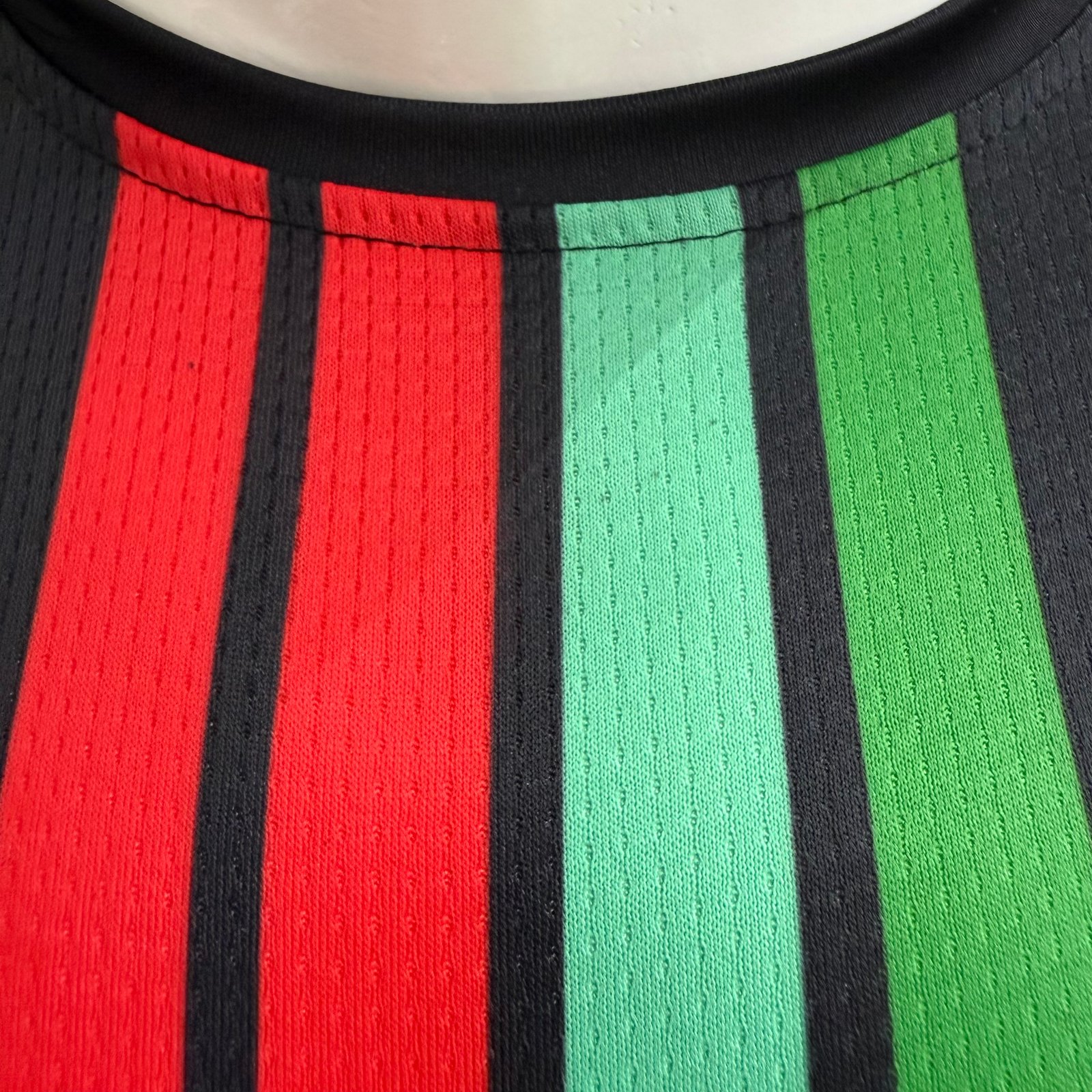 PORTUGAL 2018/19 PRE-MATCH JERSEY Detail