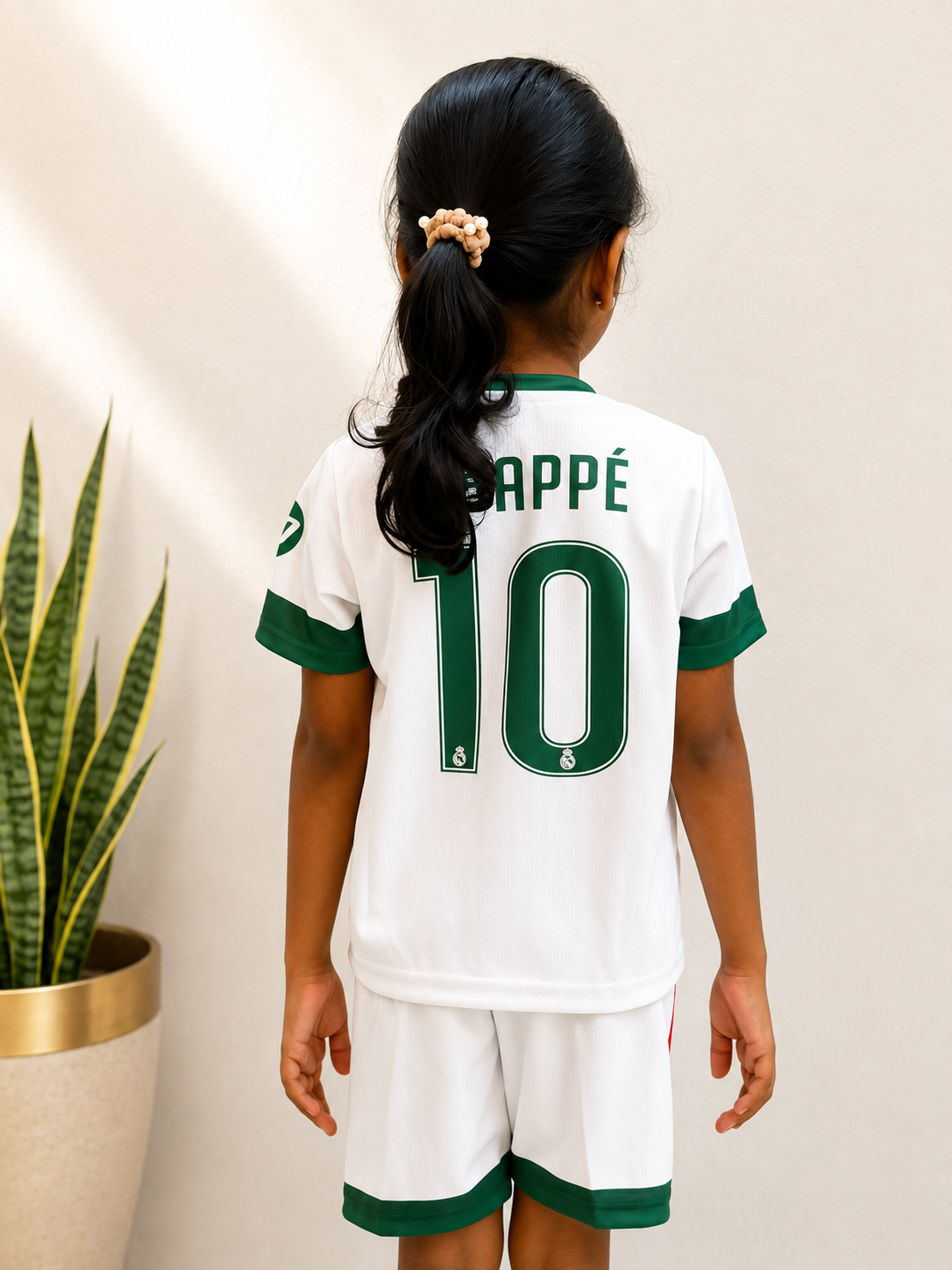 REAL MADRID 2026/27 KIDS JERSEY SET Detail